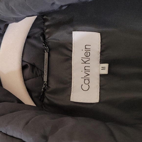 CALVIN KLEIN | Duck Down Jacket with Removable Hood - Medium - Picture 3 of 12